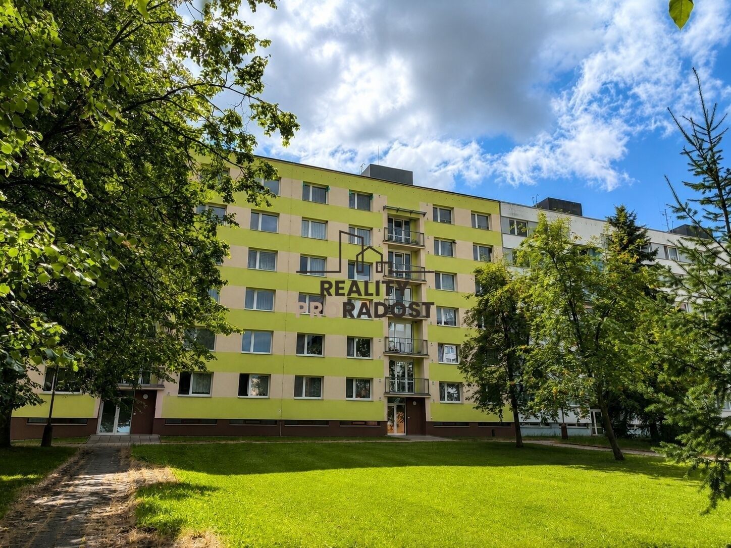 3+1, Zvonková, Trutnov Horní Staré Město, 74 m² - 1
