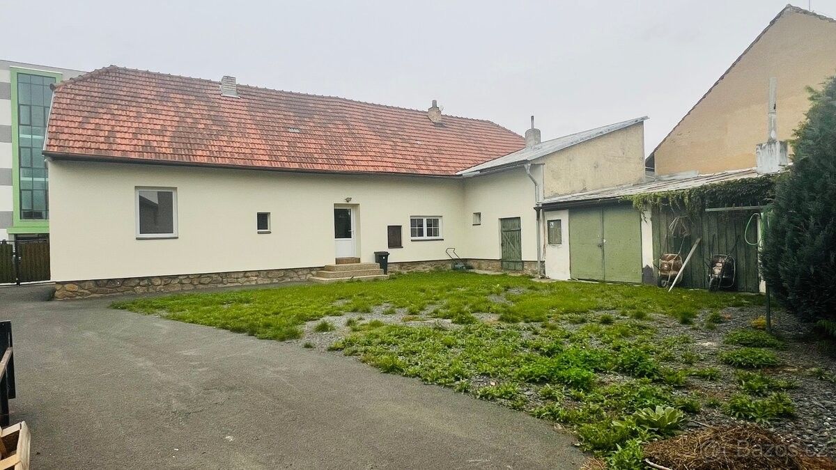 Prodej rodinný dům - Pacov, 395 01