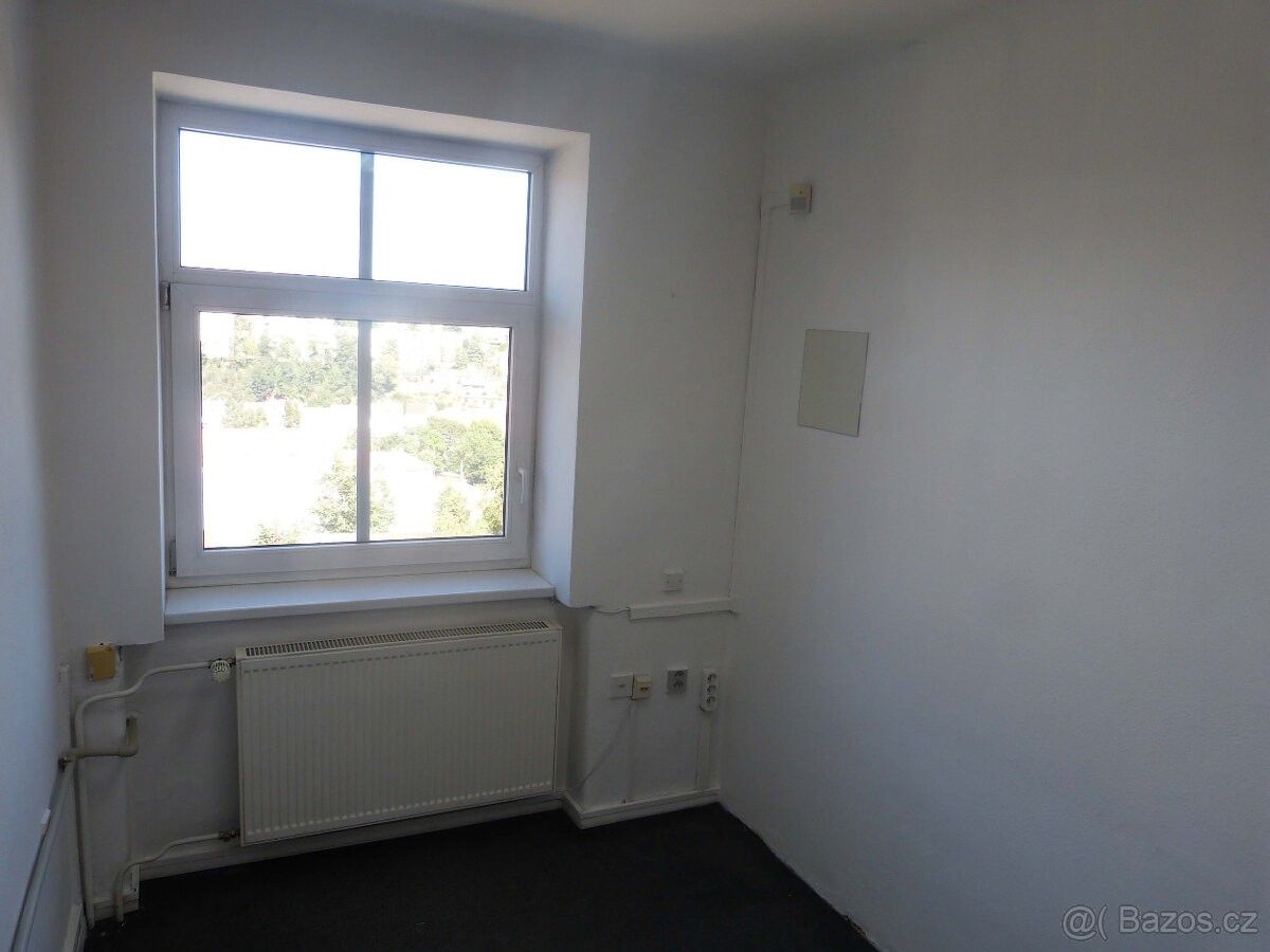 Kancelář · Třebíč, 674 01 - 4