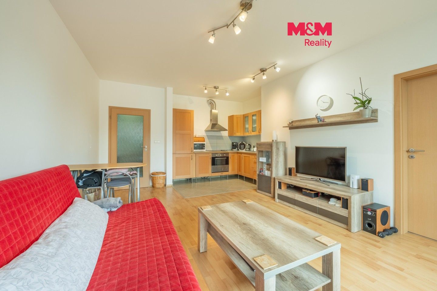 2+kk, Švejcarovo náměstí, Praha, 54 m² - 1