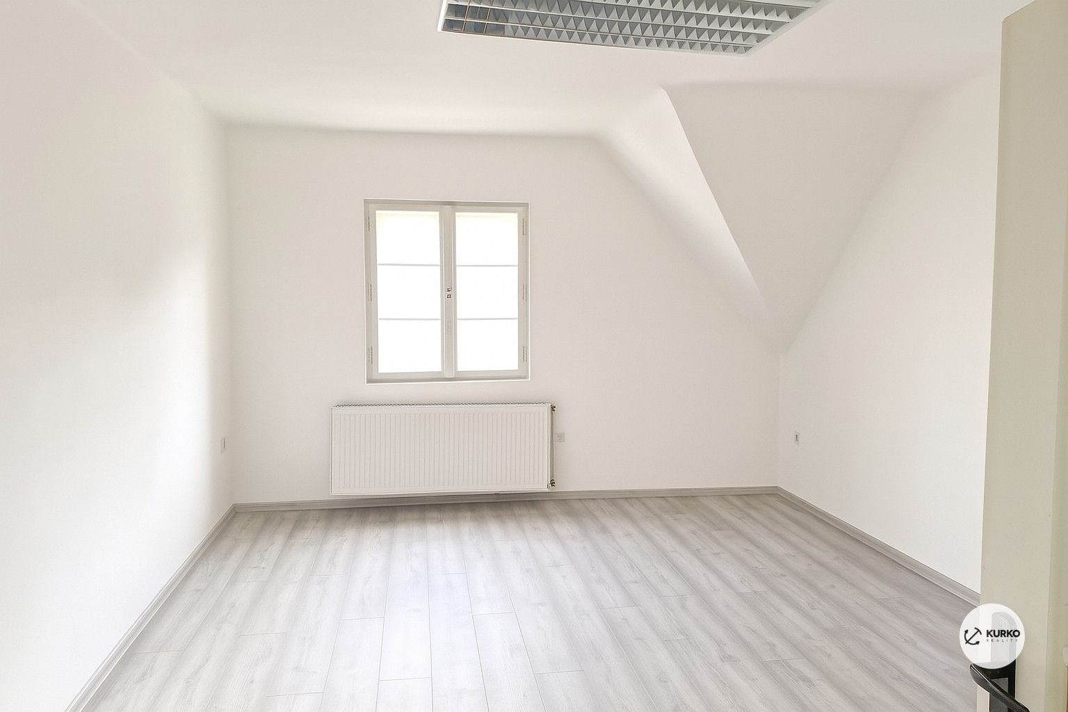 Pronájem komerční - Na Poříčí, Frýdek-Místek, 60 m²