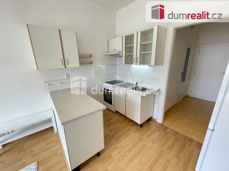 Byt 2+kk · 42 m² · Moulíkova, Praha - 3