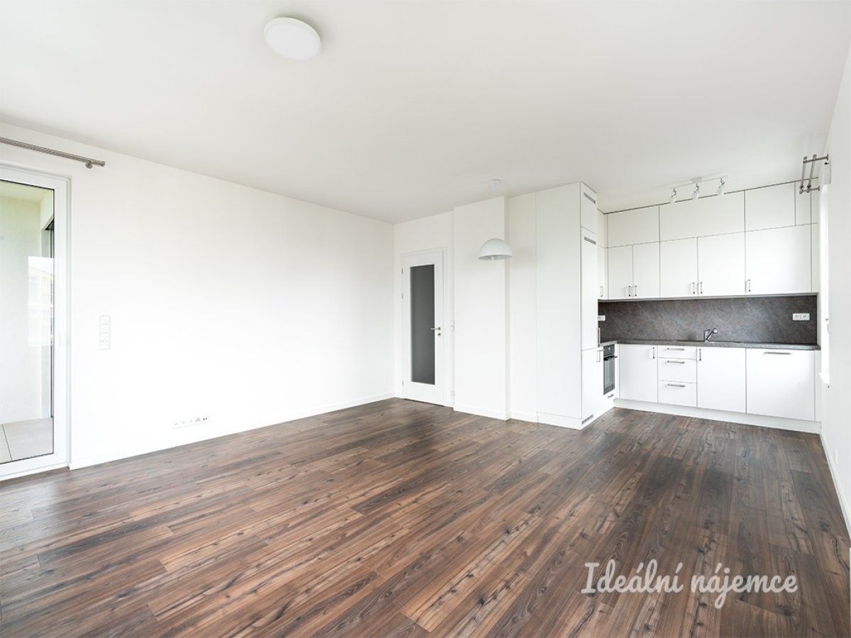 2+kk, Mukařovského, Praha, 66 m² - 1