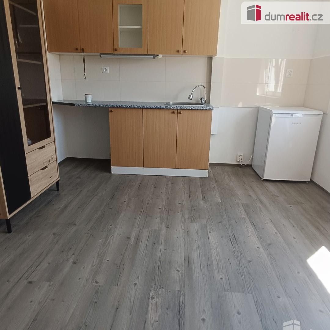 1+kk, Nádražní, Benešov nad Ploučnicí, 18 m² - 1