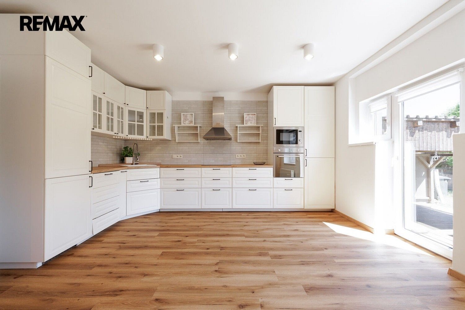 3+kk, Červený Újezd, okres Praha-západ, Středočeský kraj, 68 m² - 1