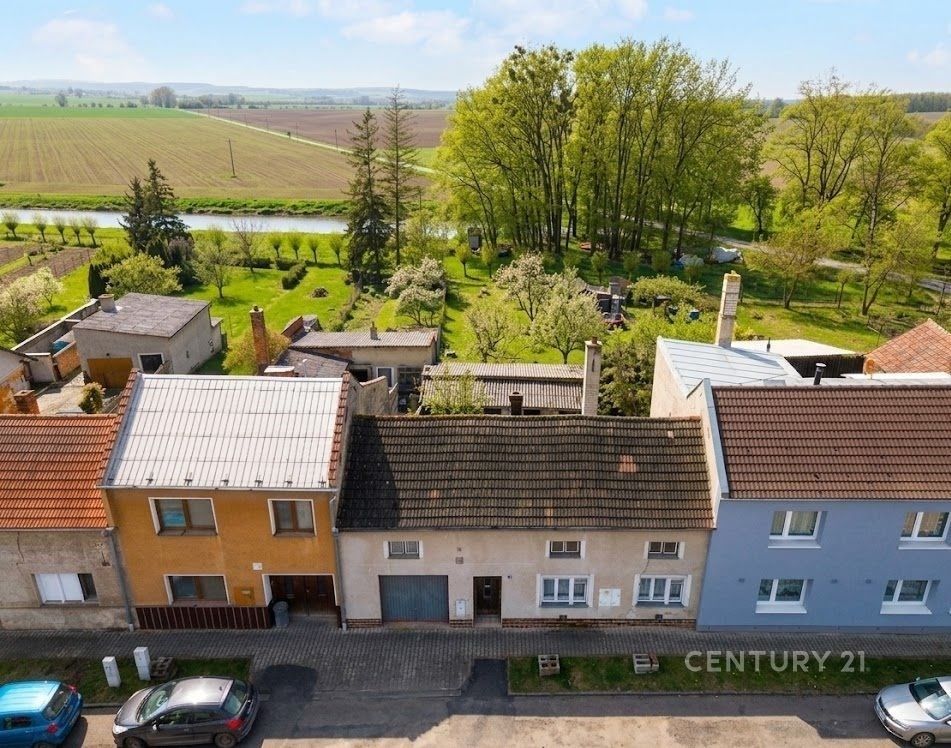 Prodej rodinný dům - Ivaň, 200 m² - 5