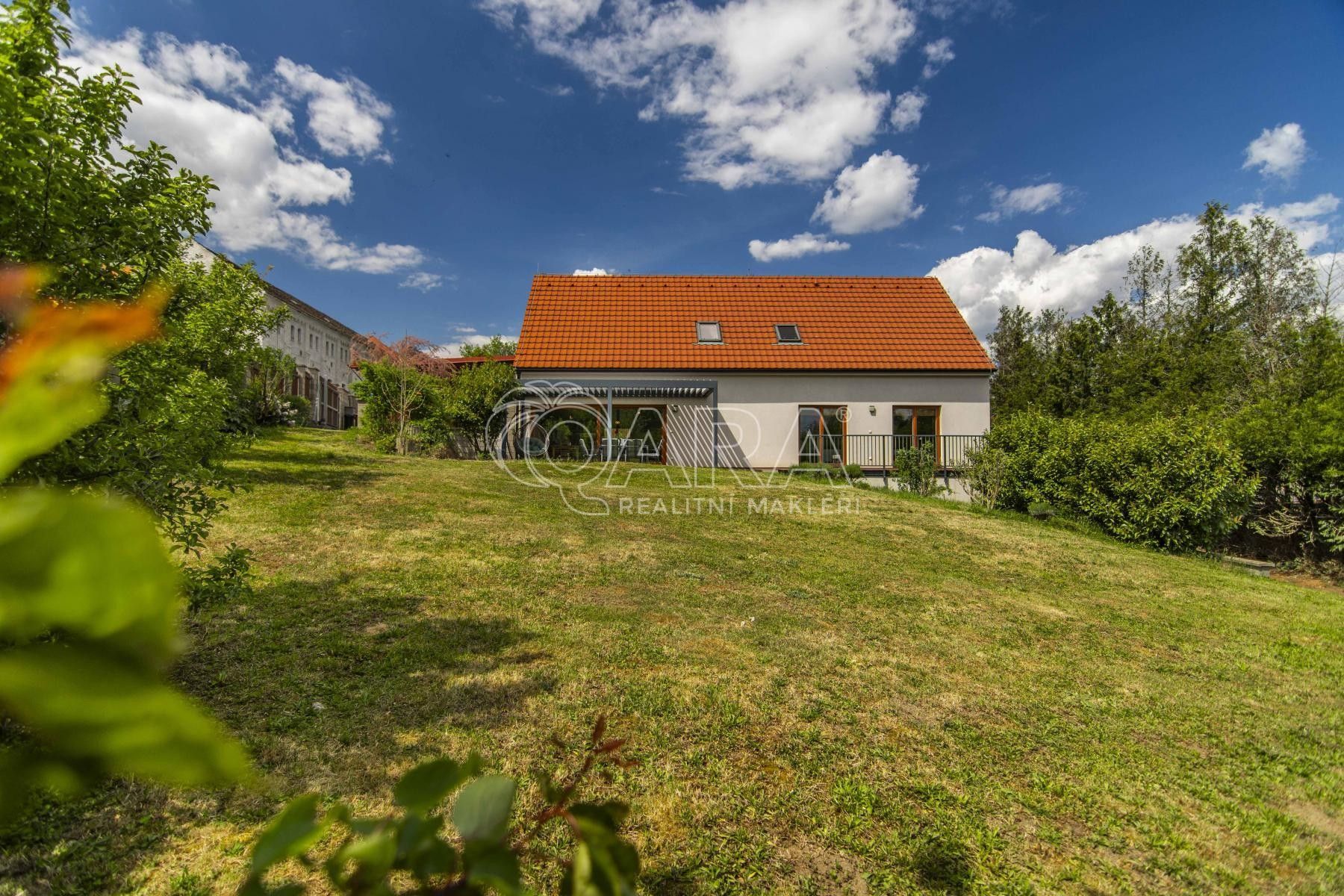 Rodinný dům, 242 m²