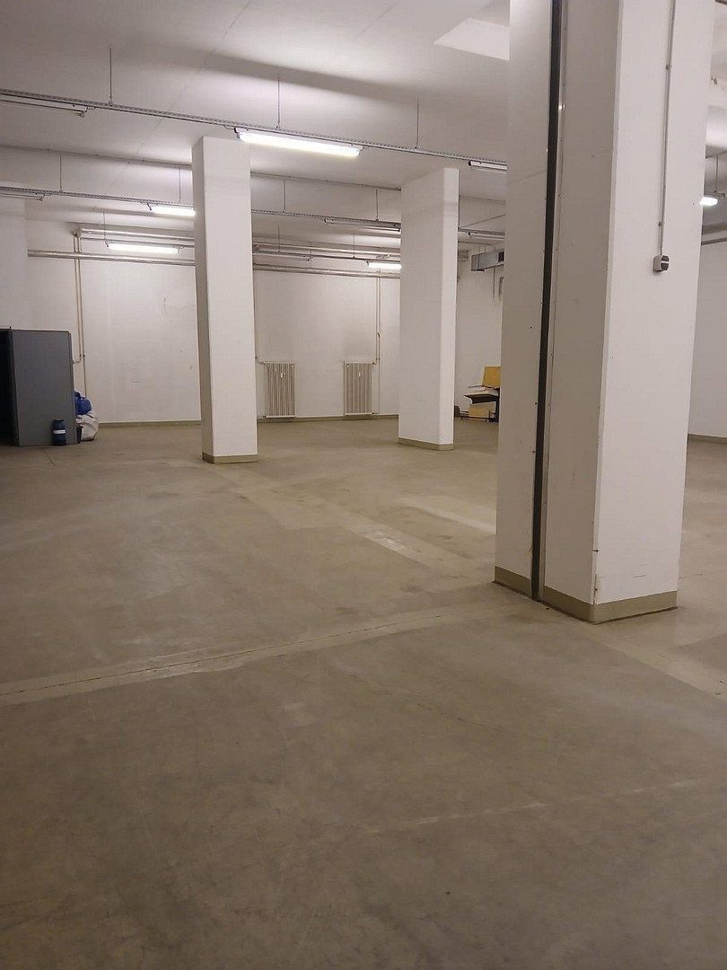 Obchodní prostory, Bahnhofstraße 82-86, , Hessen, 286 m²