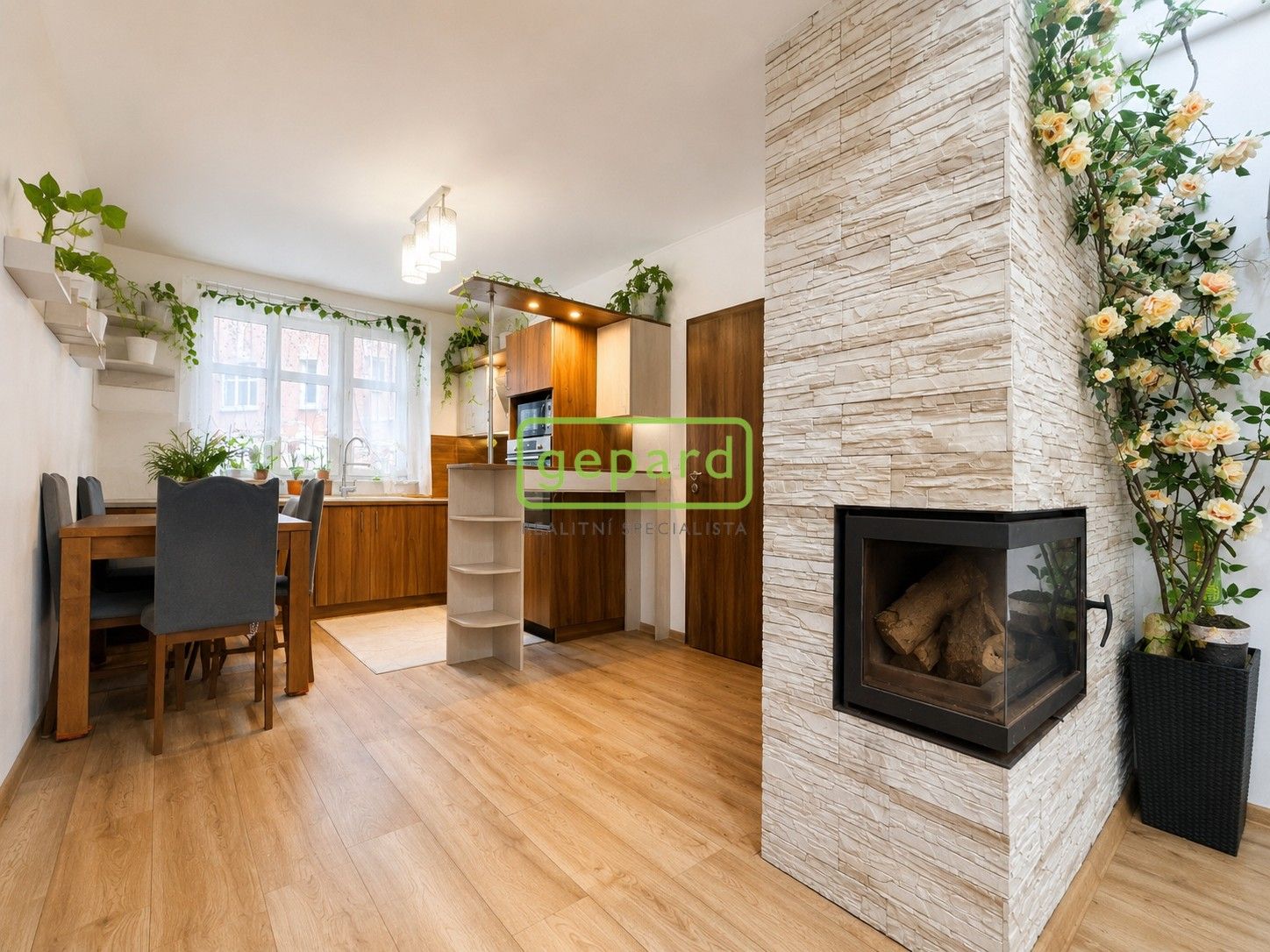 4+1, Mattoniho nábřeží, Karlovy Vary Drahovice, 89 m² - 1