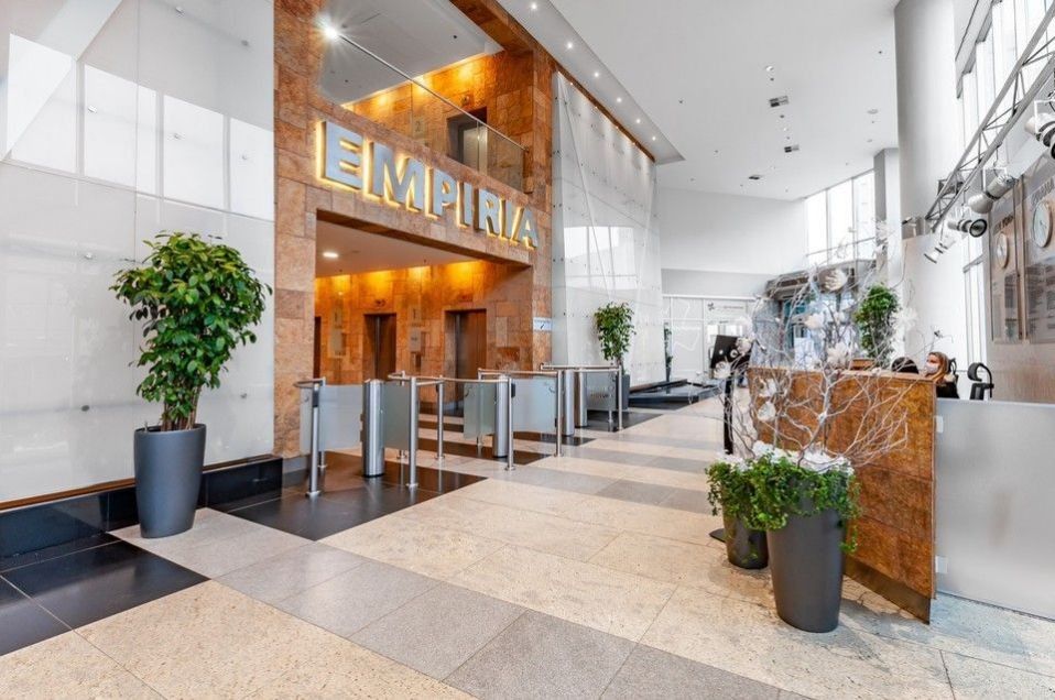 Obchodní prostory · 554 m² · Na strži  , Praha Krč - 3