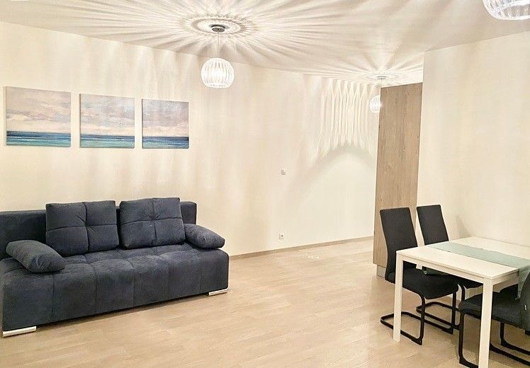 Pronájem byt 2+kk - Toufarova 2955/8, Praha, 50 m²