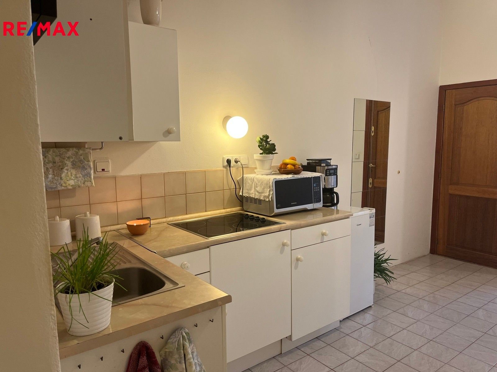Prodej byt 2+kk - Gutova 67, Praha, 53 m²