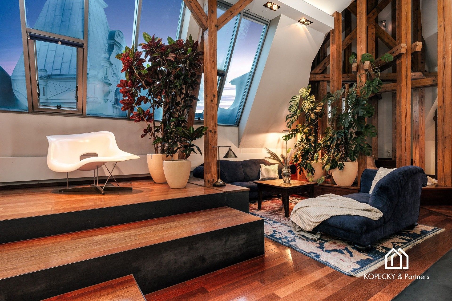 4+kk, Široká, Praha, 212 m²