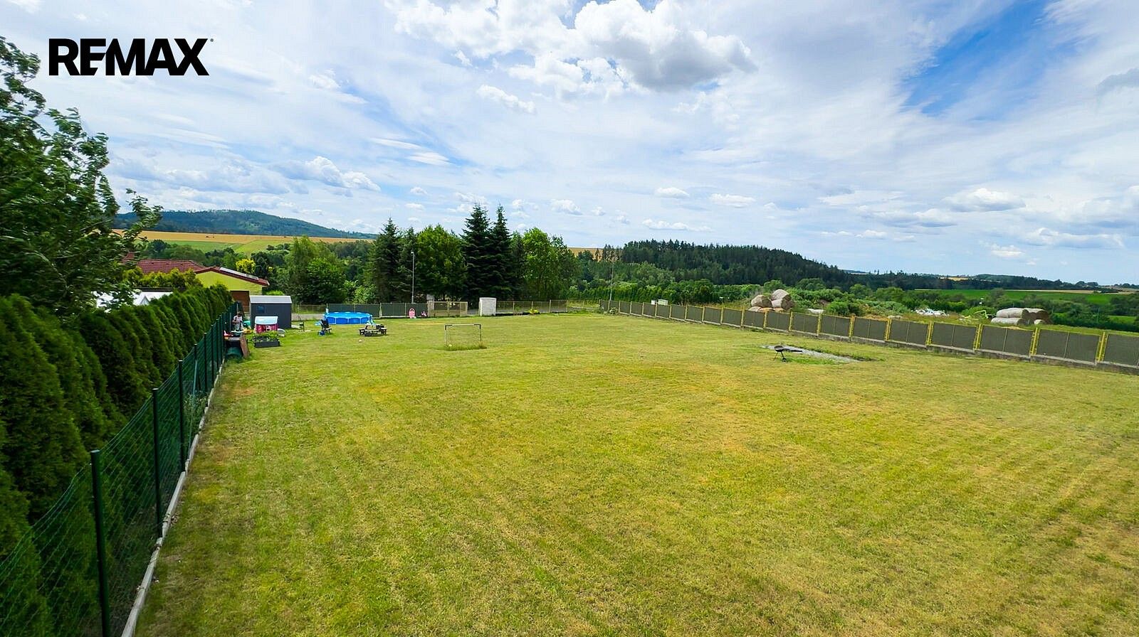 Pozemek pro bydlení, 1 644 m²