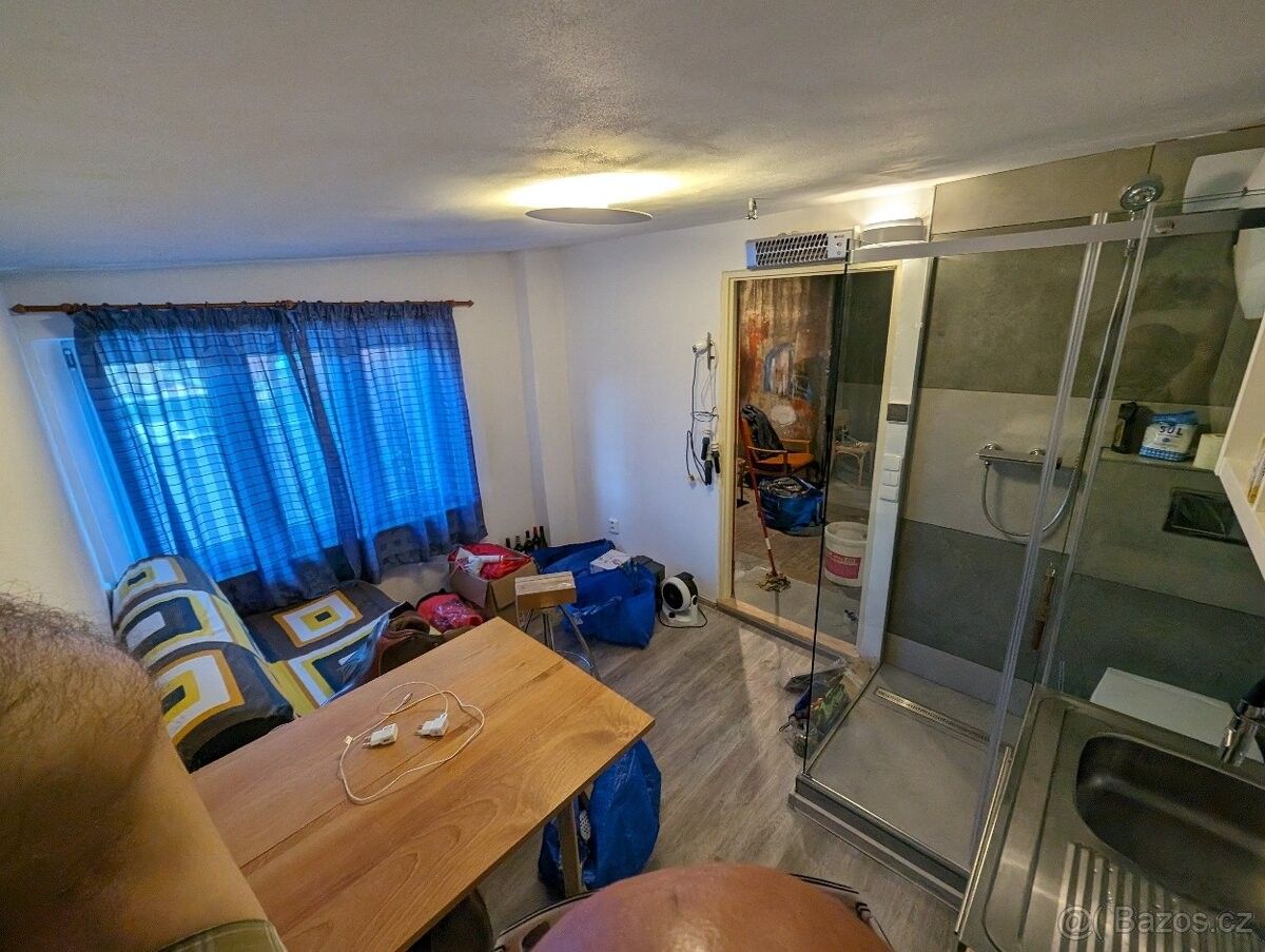 Pronájem byt - Karlovy Vary, 360 01