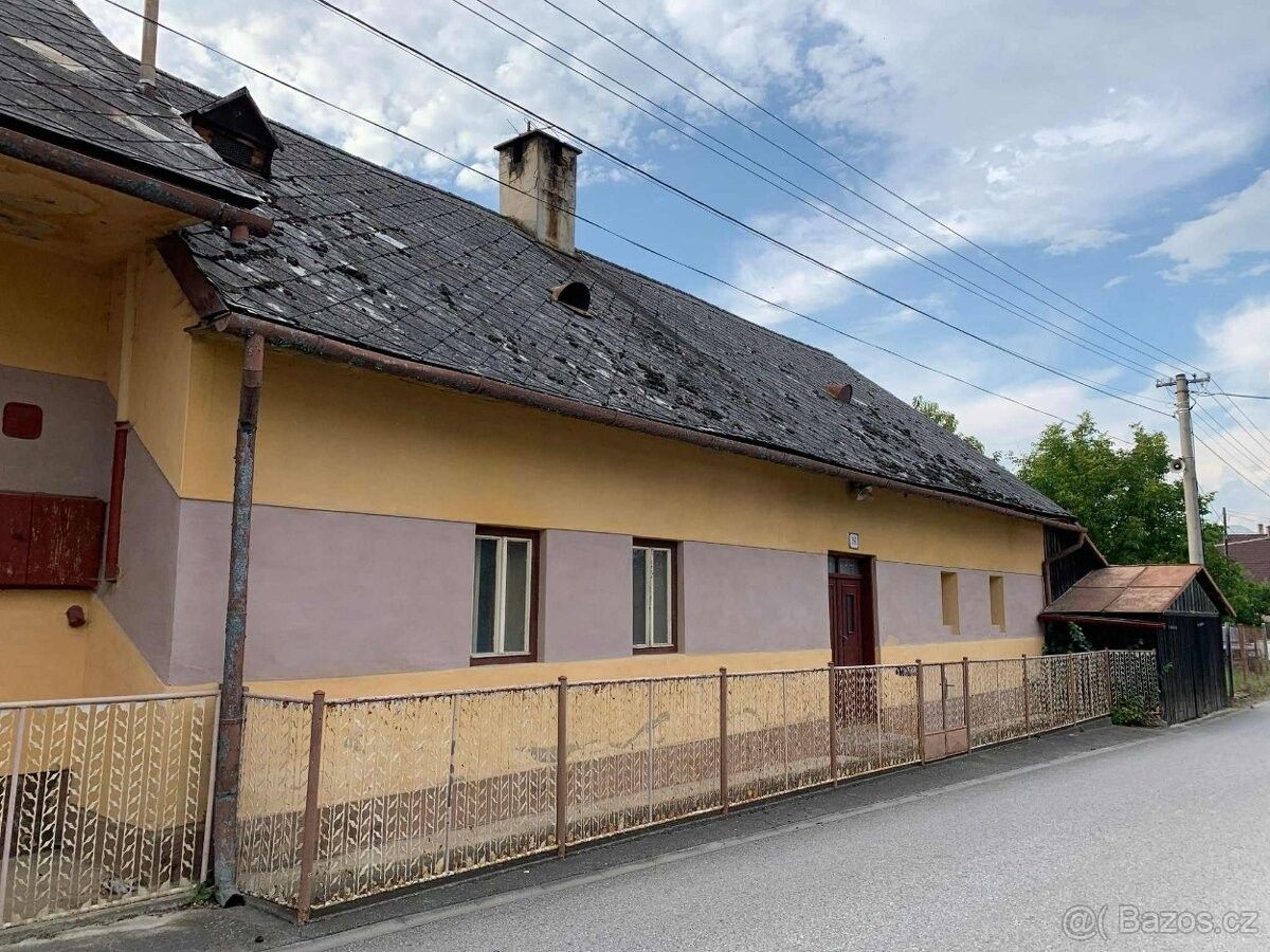 Rodinné domy, 987 65, Slovensko