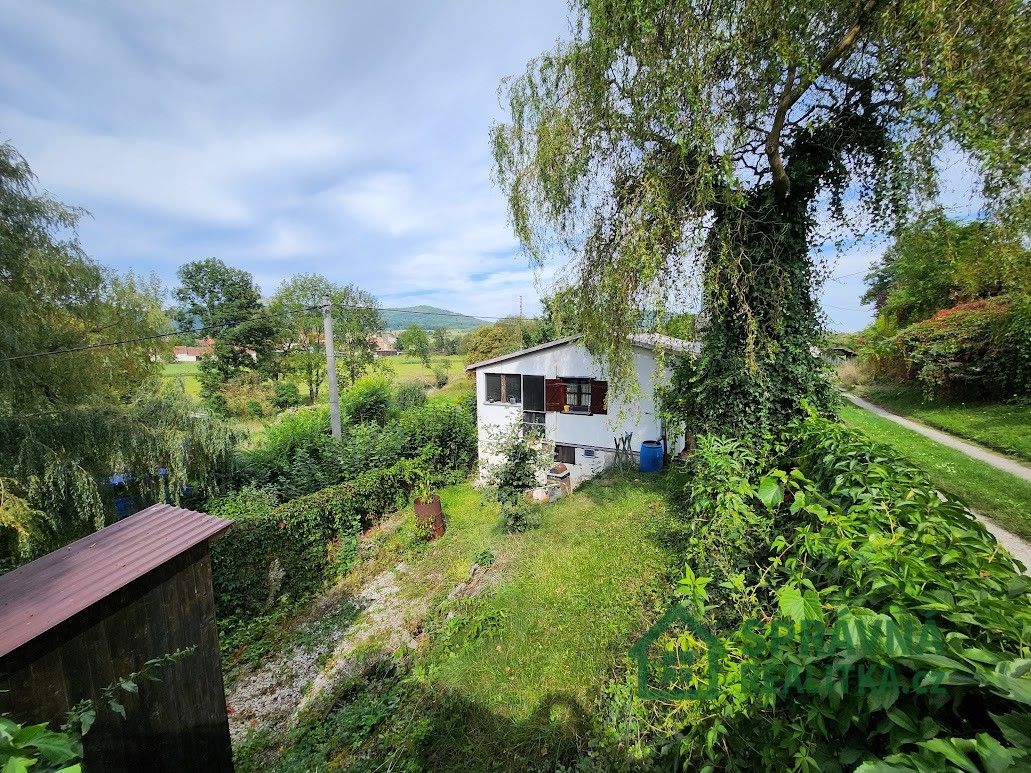 Chaty, Klatovy, 339 01, 44 m²