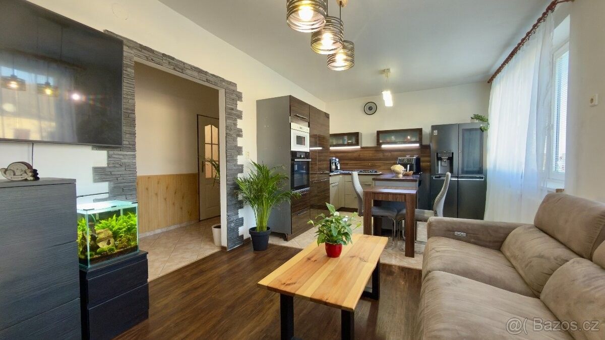 Prodej byt - Malešovice, 664 65