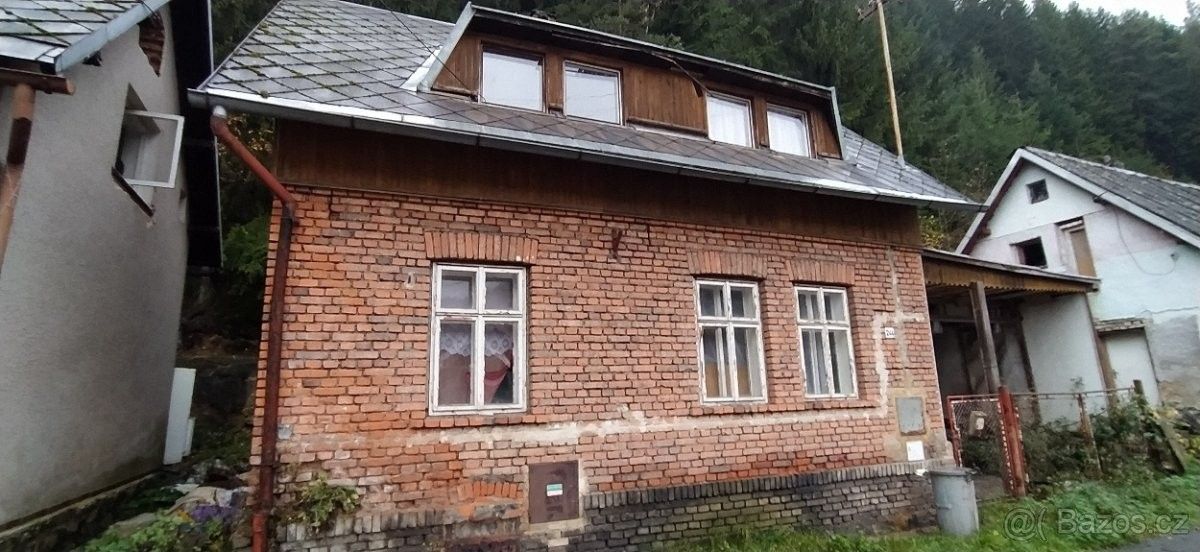 Rodinné domy, Oloví, 357 07