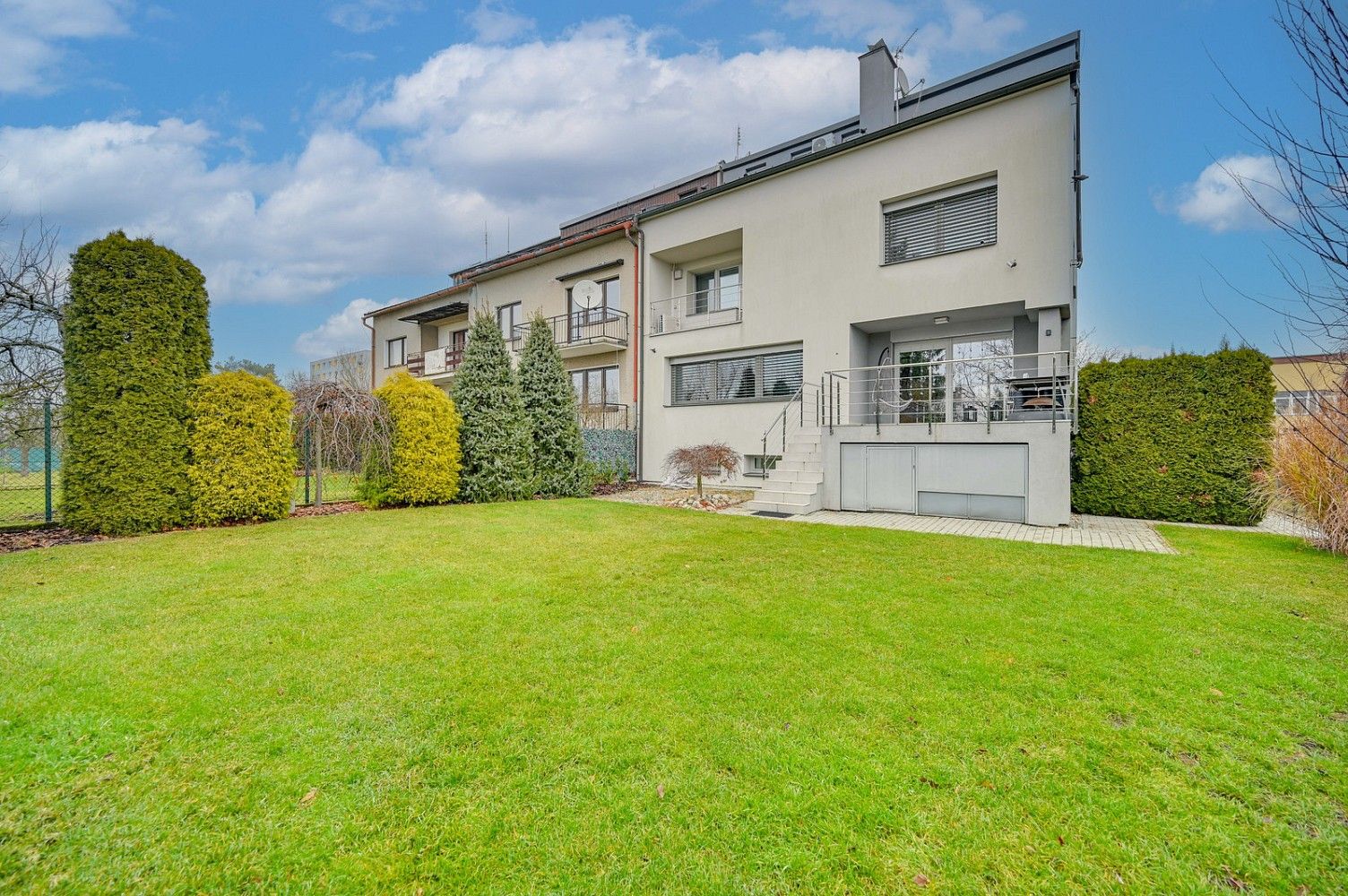 Prodej rodinný dům - U Hradiska, Olomouc - Klášterní Hradisko, 378 m² - 5