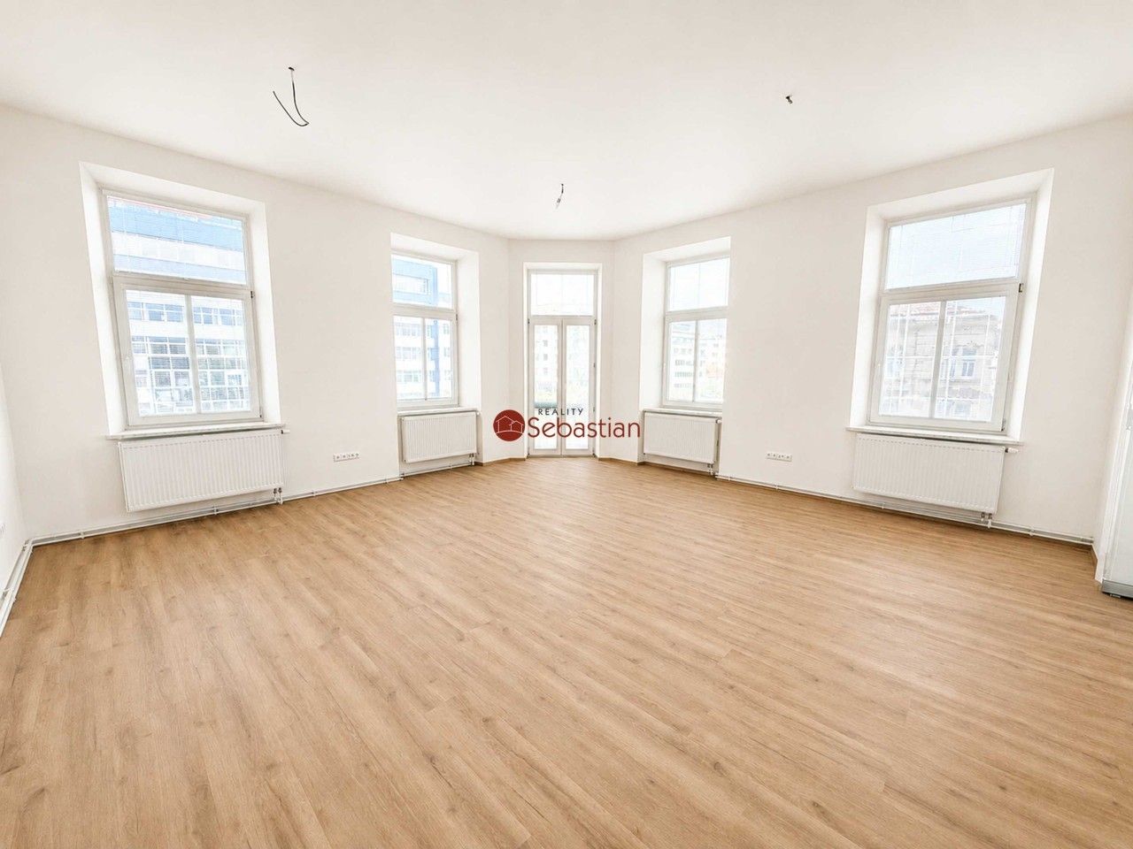 Kanceláře, třída Míru, Pardubice, 106 m²