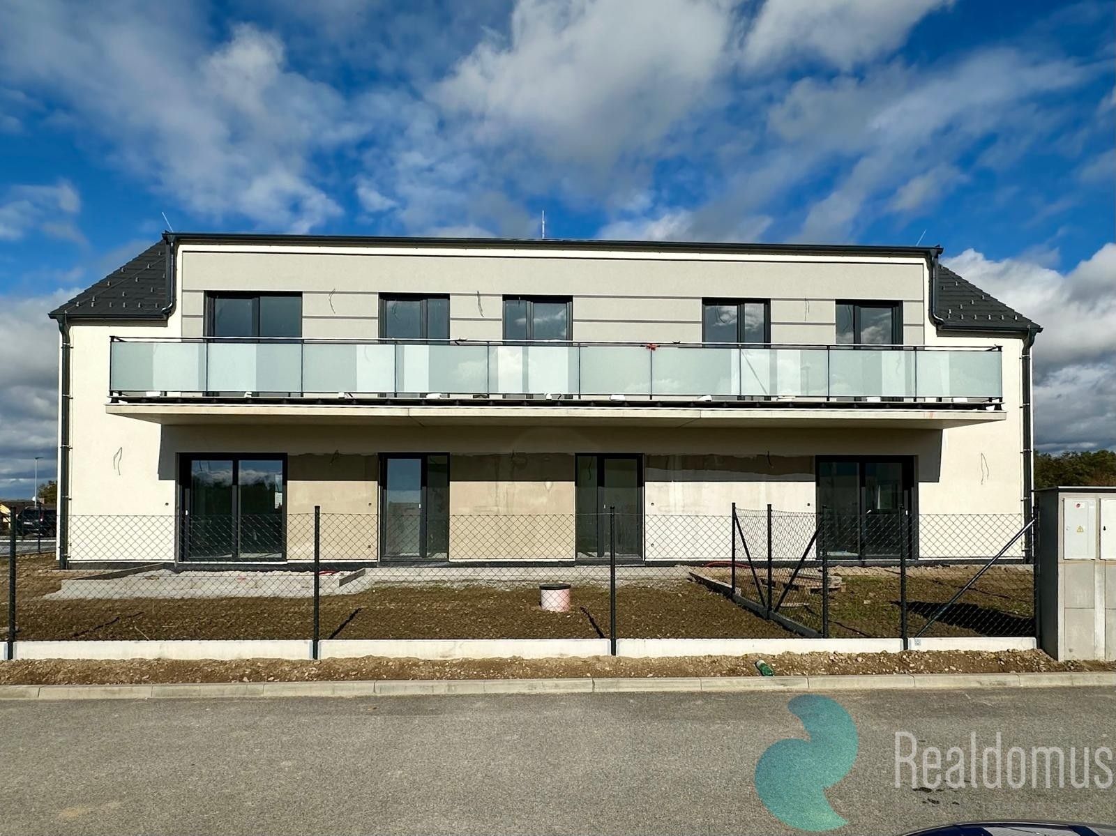 Prodej byt 4+kk - Na Pěšině, Vráto, 98 m²