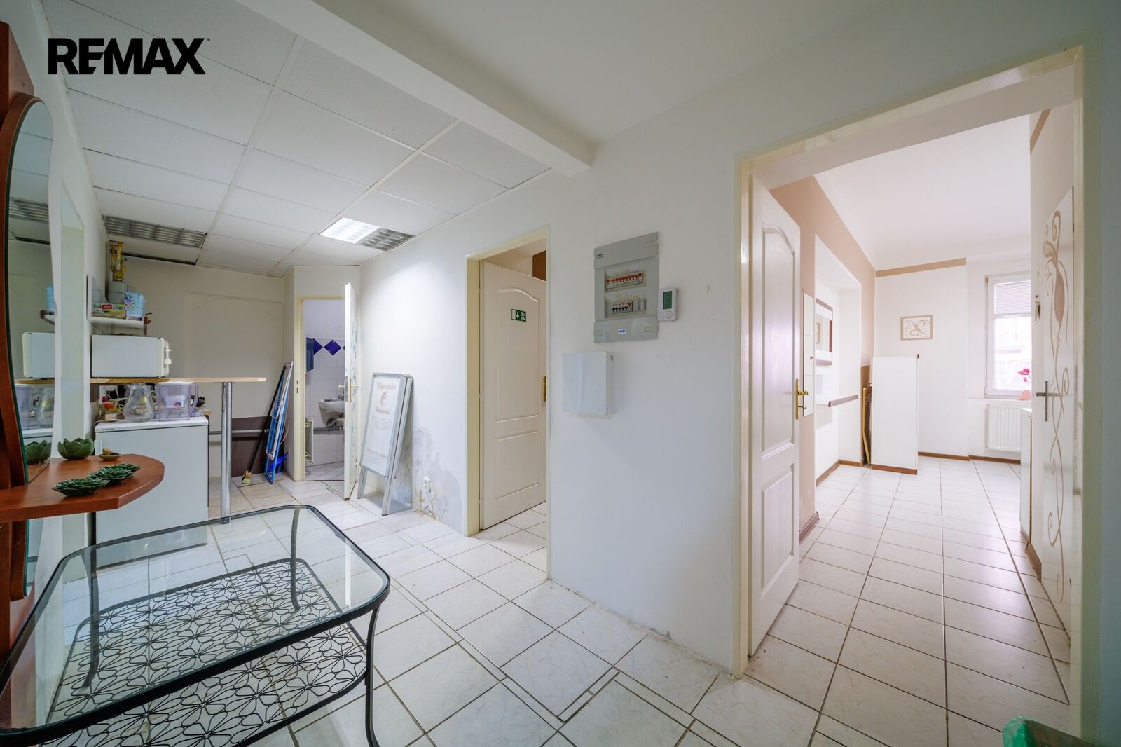Prodej obchodní prostory - K. Čapka 1231, Karlovy Vary, 115 m² - 5