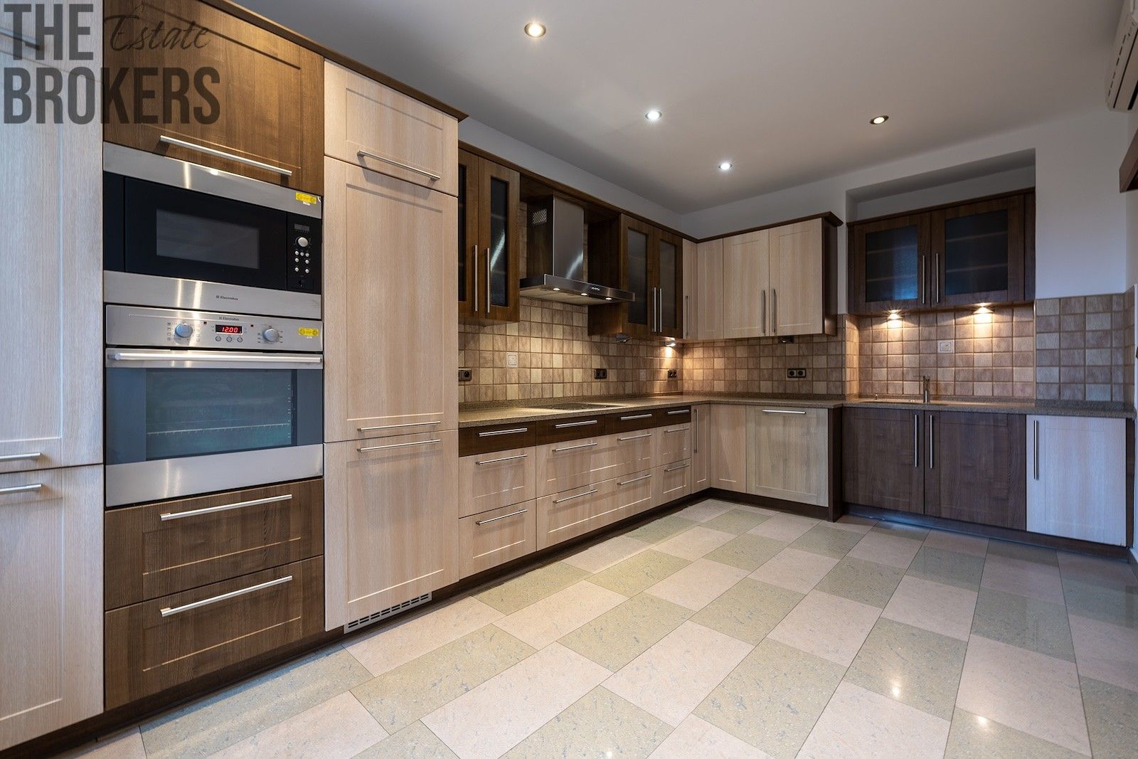 3+1, Jenečská, Praha, 95 m²