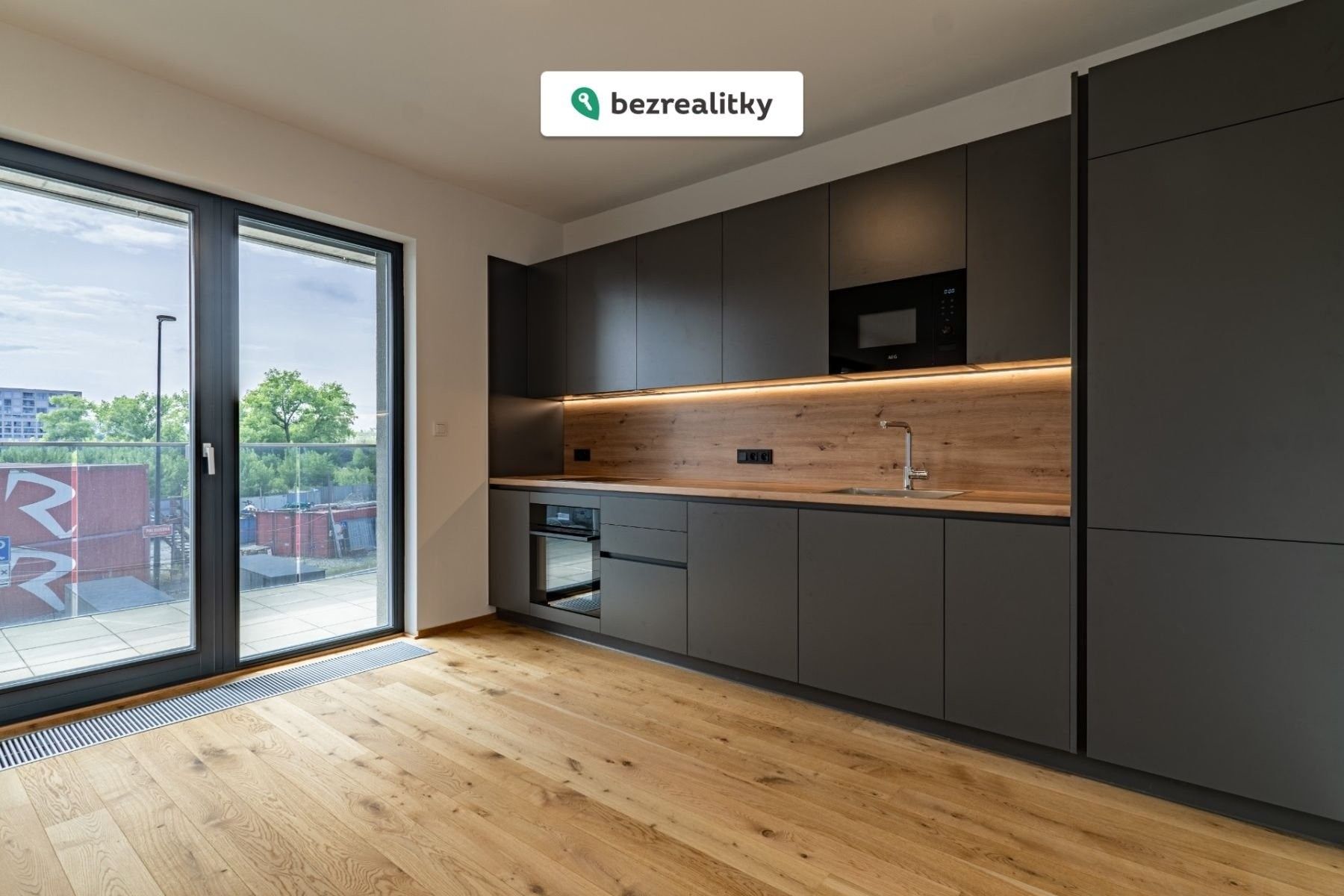 2+kk, Sokolova 719, Praha, 62 m²