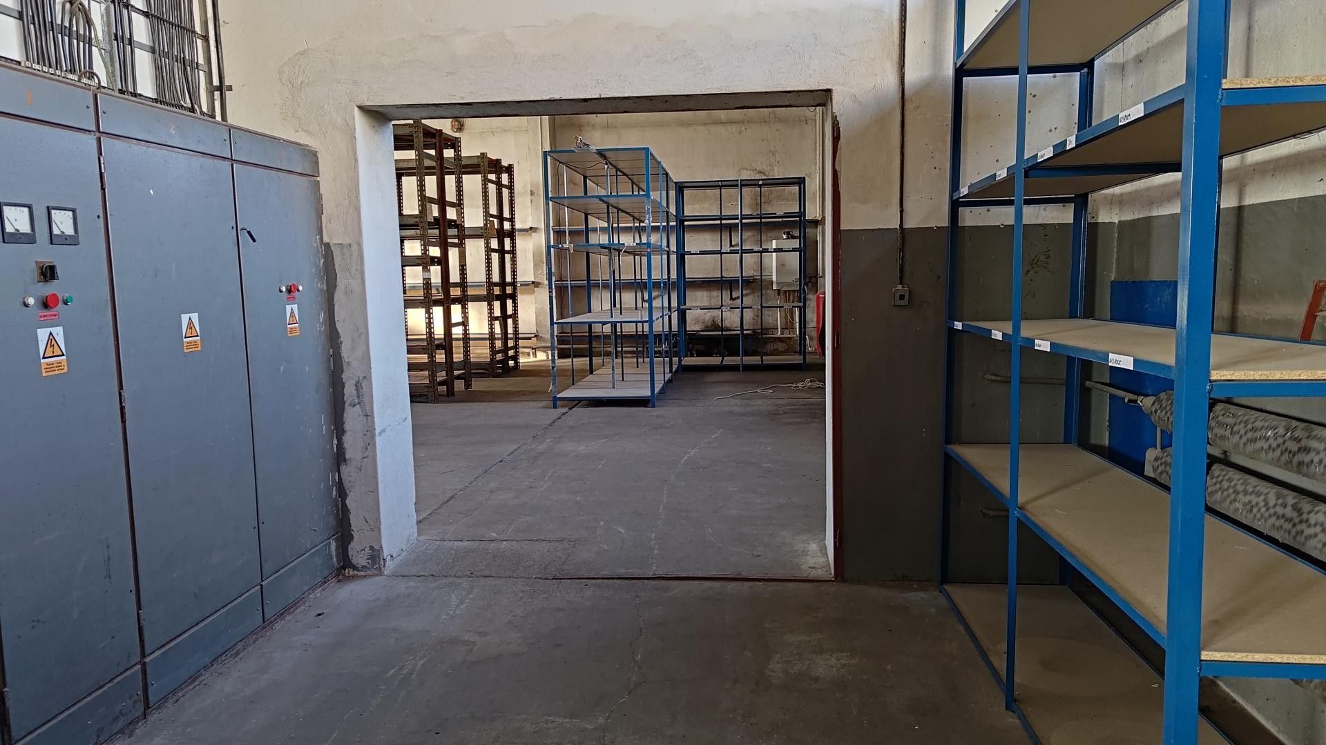 Pronájem výrobní prostory - Všemyslice, 702 m²