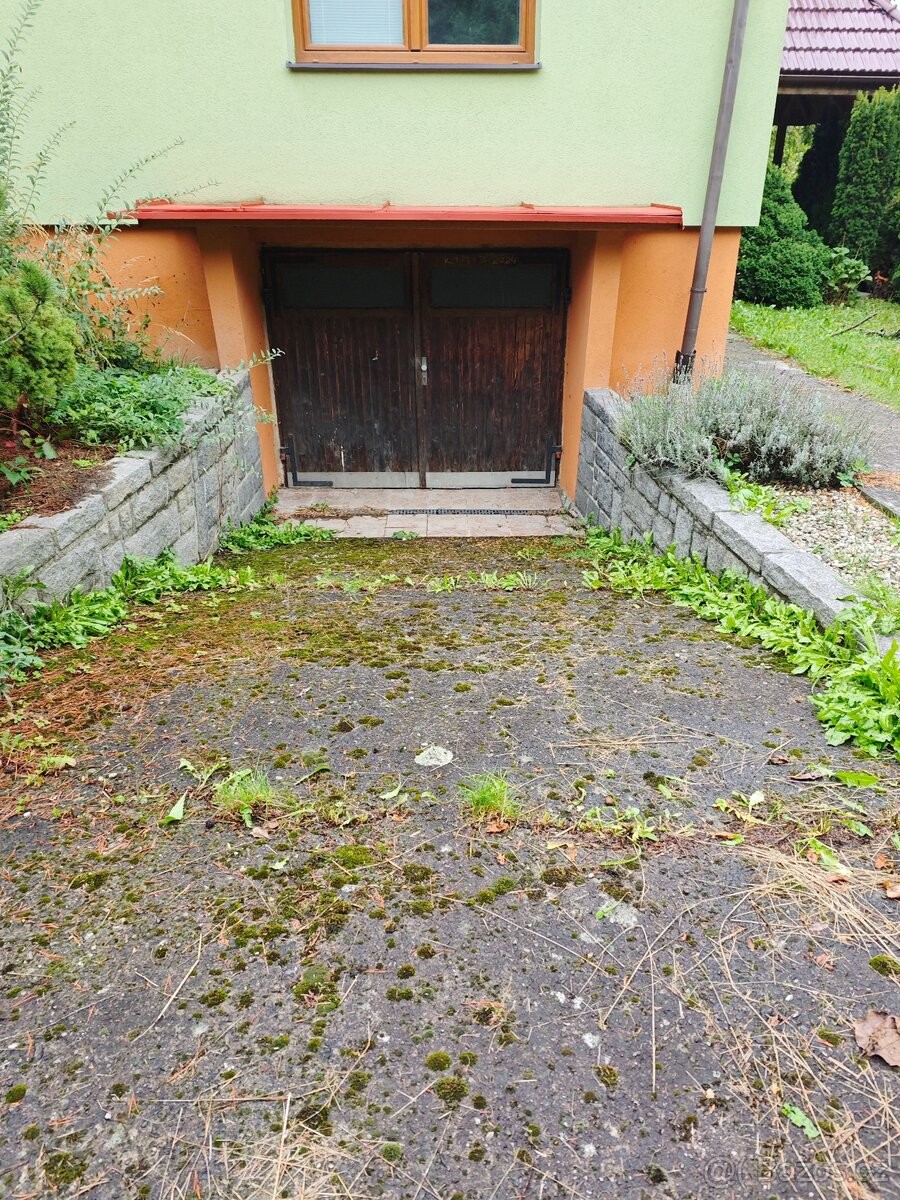Garáže, Frýdek-Místek, 739 42 - 1