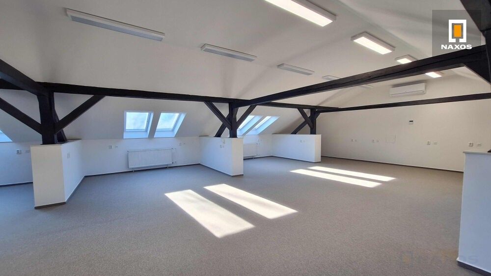 Pronájem kancelář - Nemocniční, Ostrava, 272 m²