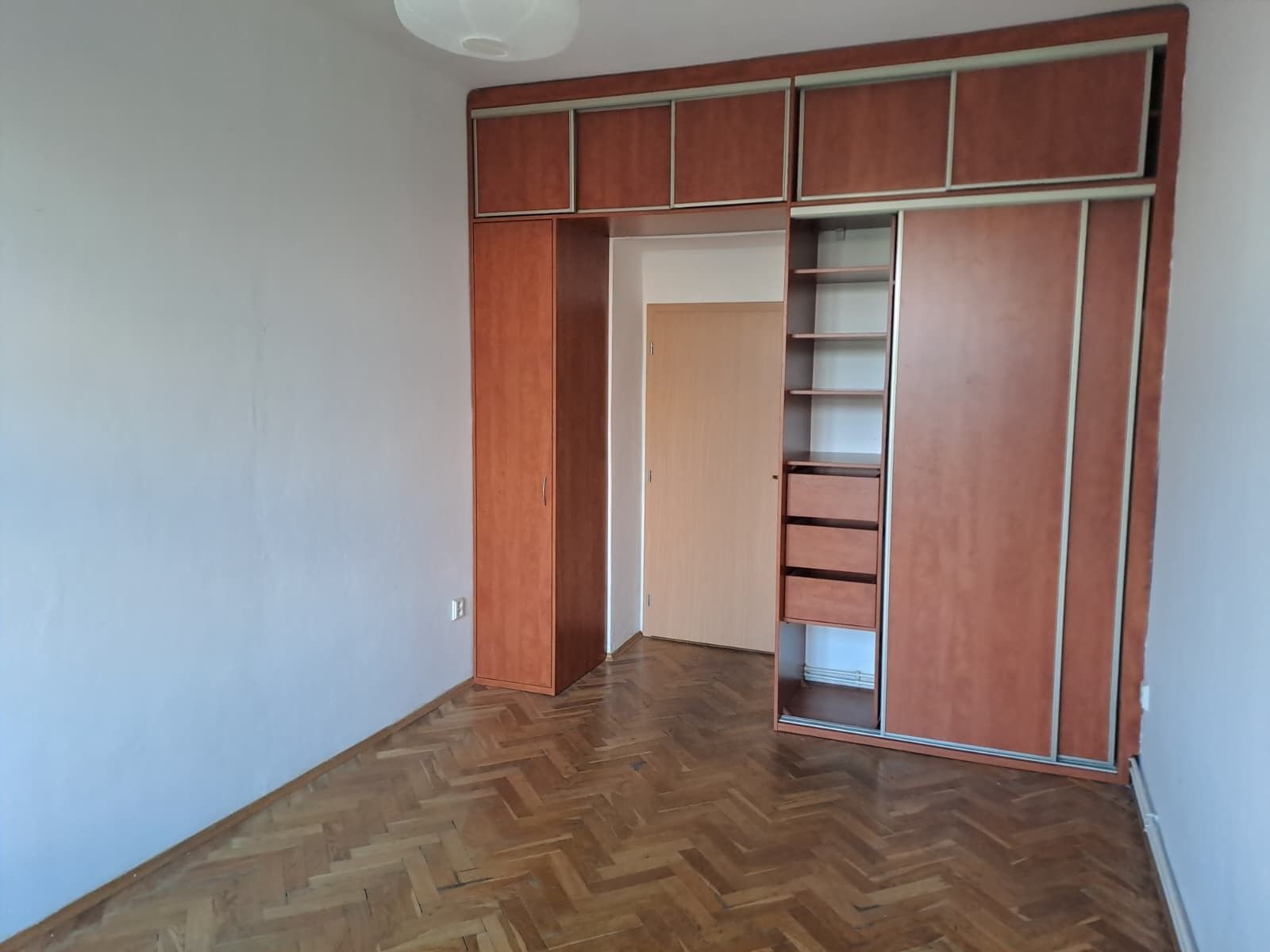 2+1, Sokolovská, Praha - Libeň, 53 m²