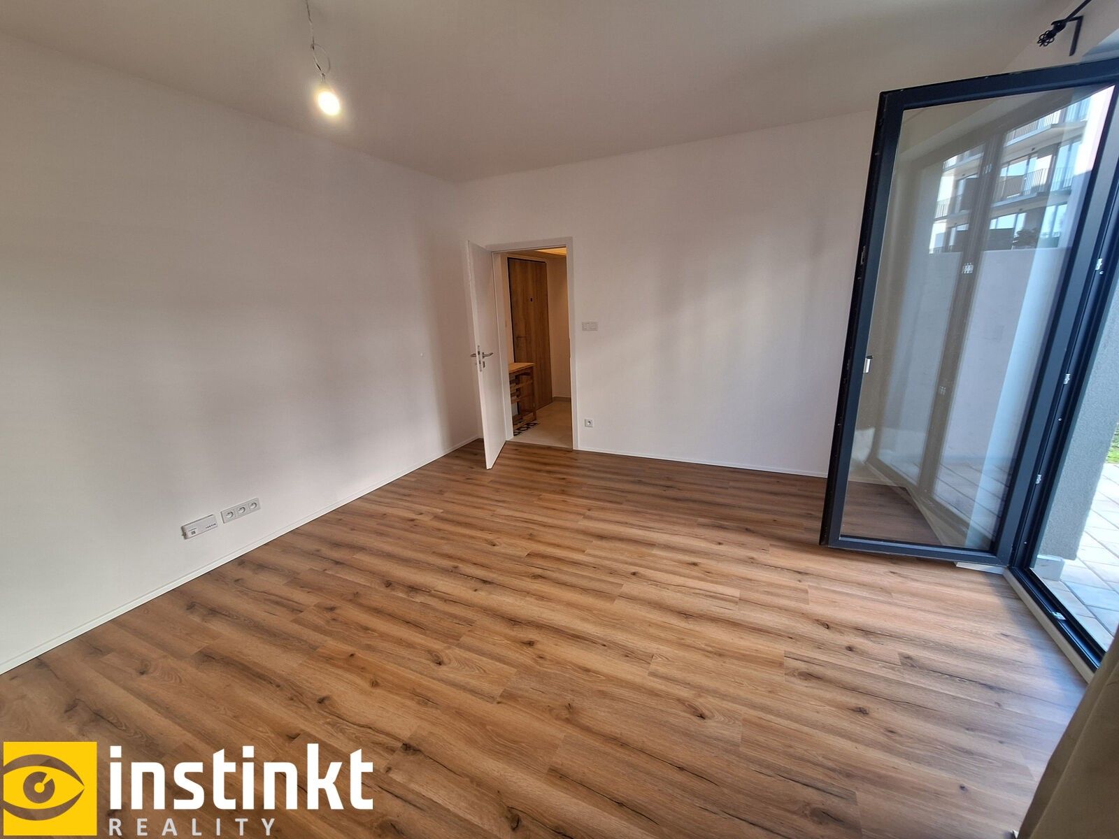 Pronájem byt 1+kk - Železná 3068, Plzeň Jižní Předměstí, 26 m² - 5