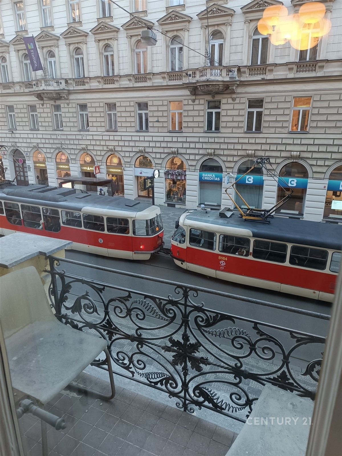 Pronájem kancelář - Lazarská, Praha, 19 m²