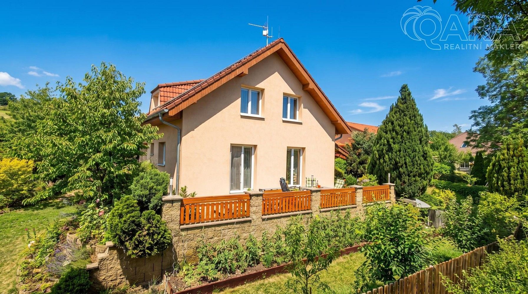 Rodinné domy, Okrouhlo, okres Praha-západ, Středočeský kraj, 140 m² - 2