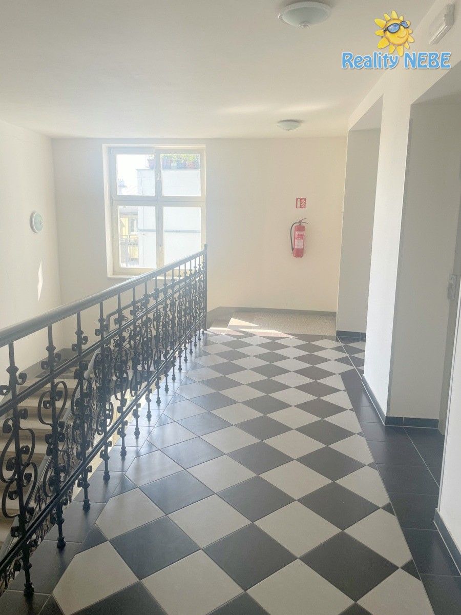 2+kk, Lublaňská, Praha, 38 m² - 1