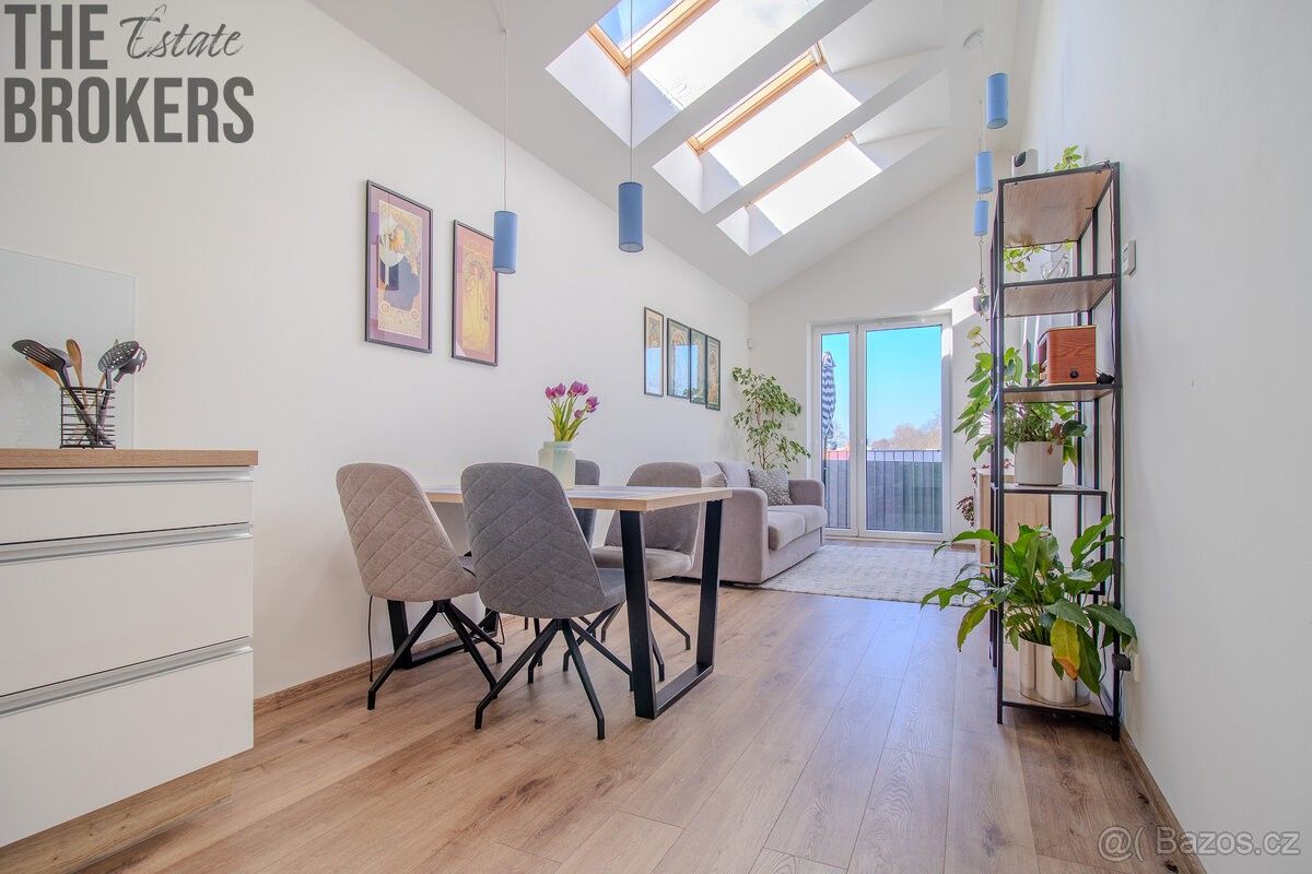 Byty, Neratovice, 277 11