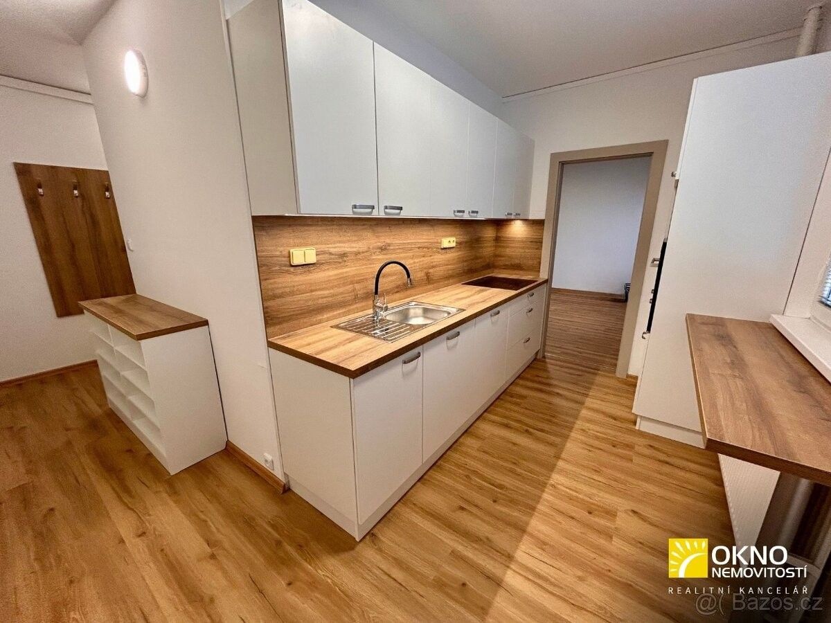 Pronájem byt - Hodonín, 695 01