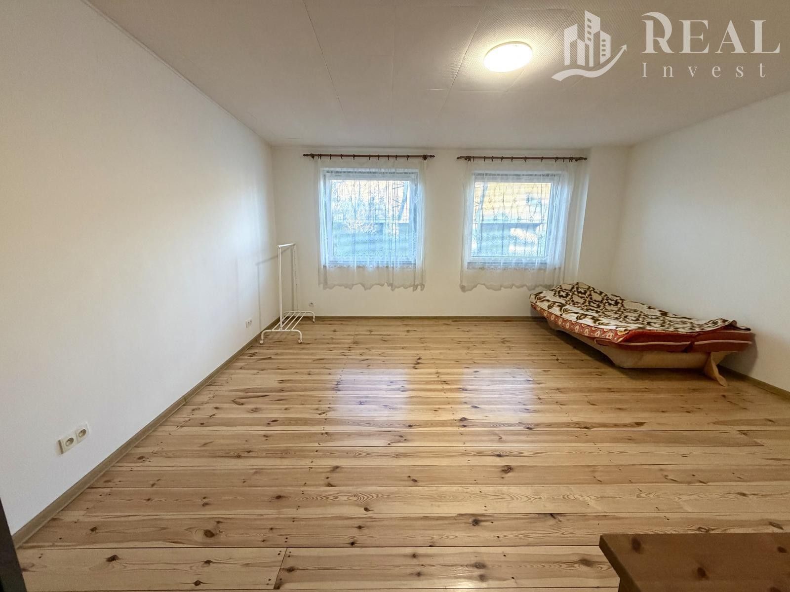 Pronájem byt 1+1 - Mostecká, Jirkov, 60 m²