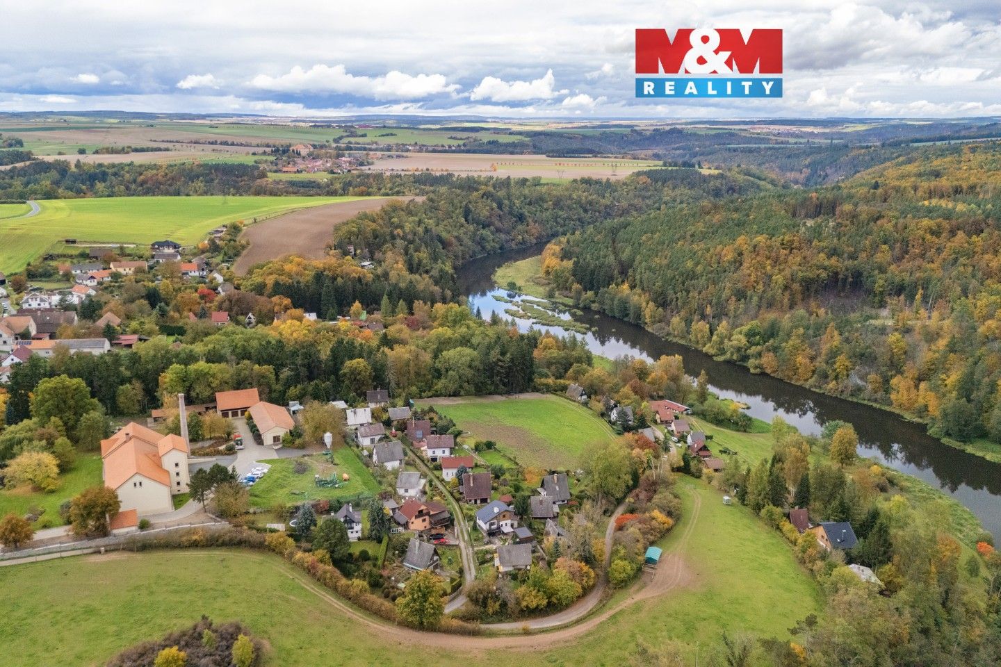 Chaty, Planá, Hromnice, 75 m²