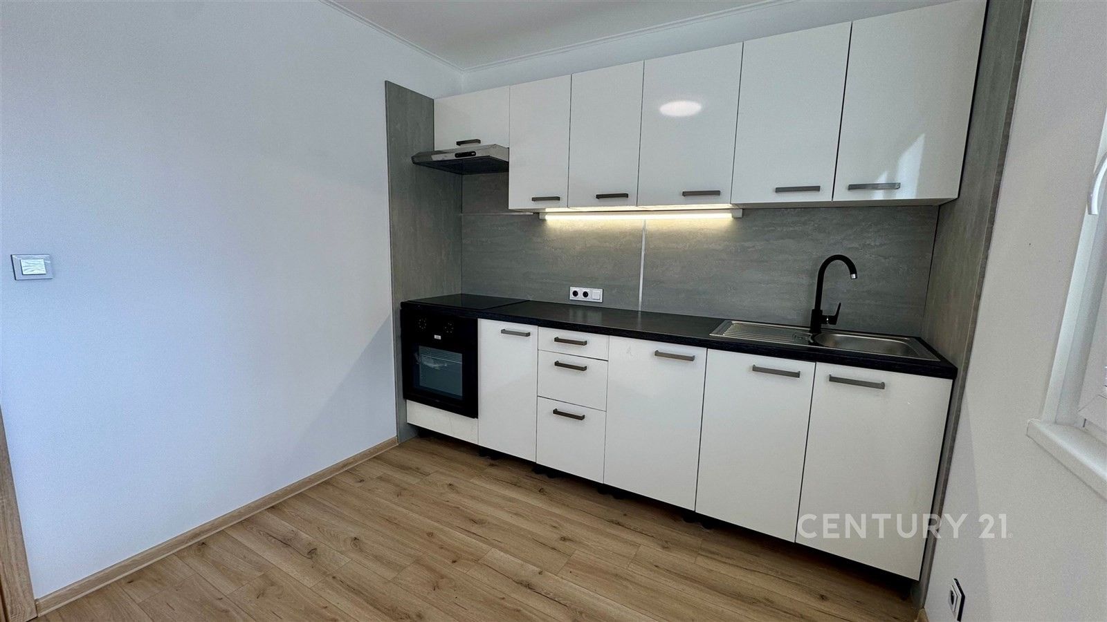 Pronájem byt 2+1 - Valtrovice, 64 m²