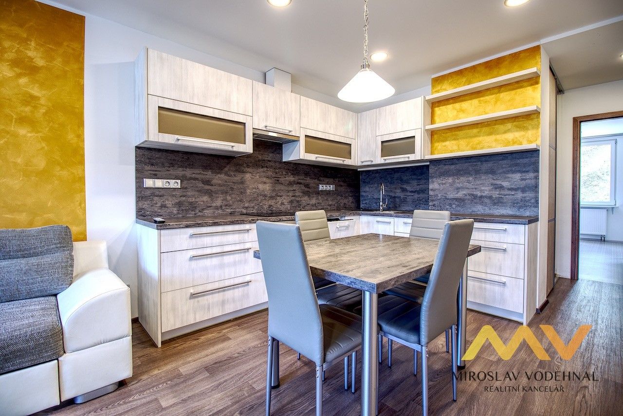 Pronájem byt 3+kk - Na Zahrádkách, Hradec Králové, 72 m²