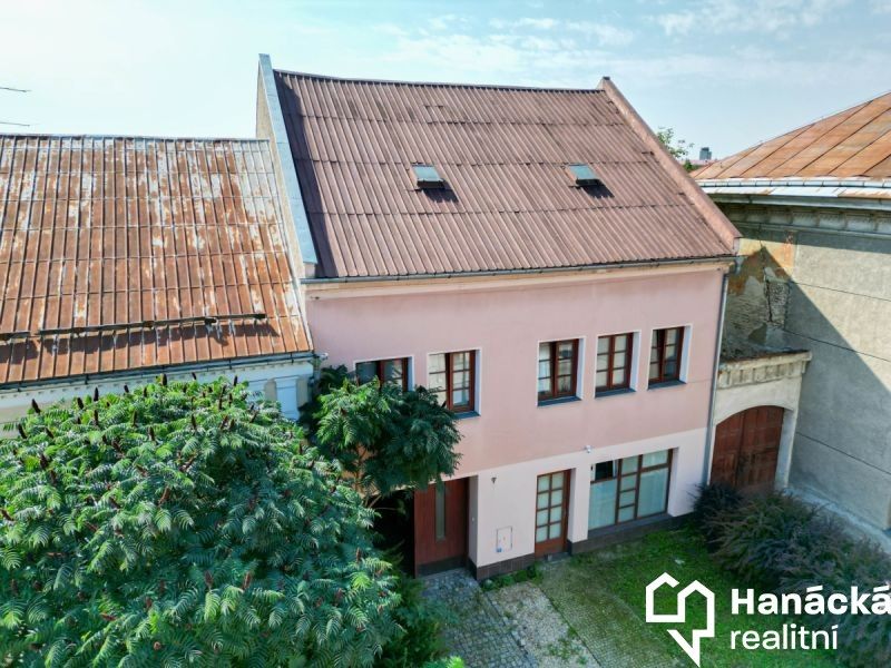 Rodinné domy, Förchtgottova , Tovačov I-Město, 300 m² - 2