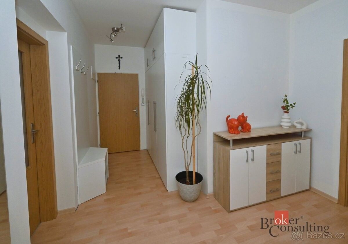 Prodej byt - Oslavany, 664 12 - 5