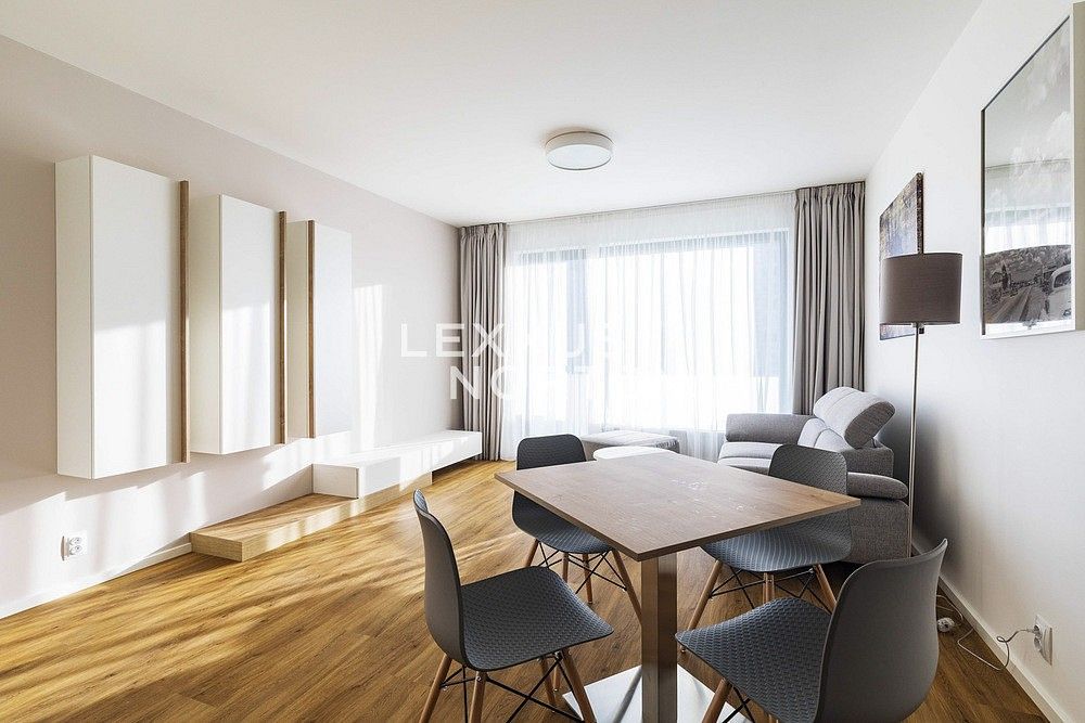 Pronájem byt 2+kk - Praha - Karlín, okres Praha 8, Hlavní město Praha, 60 m² - 5