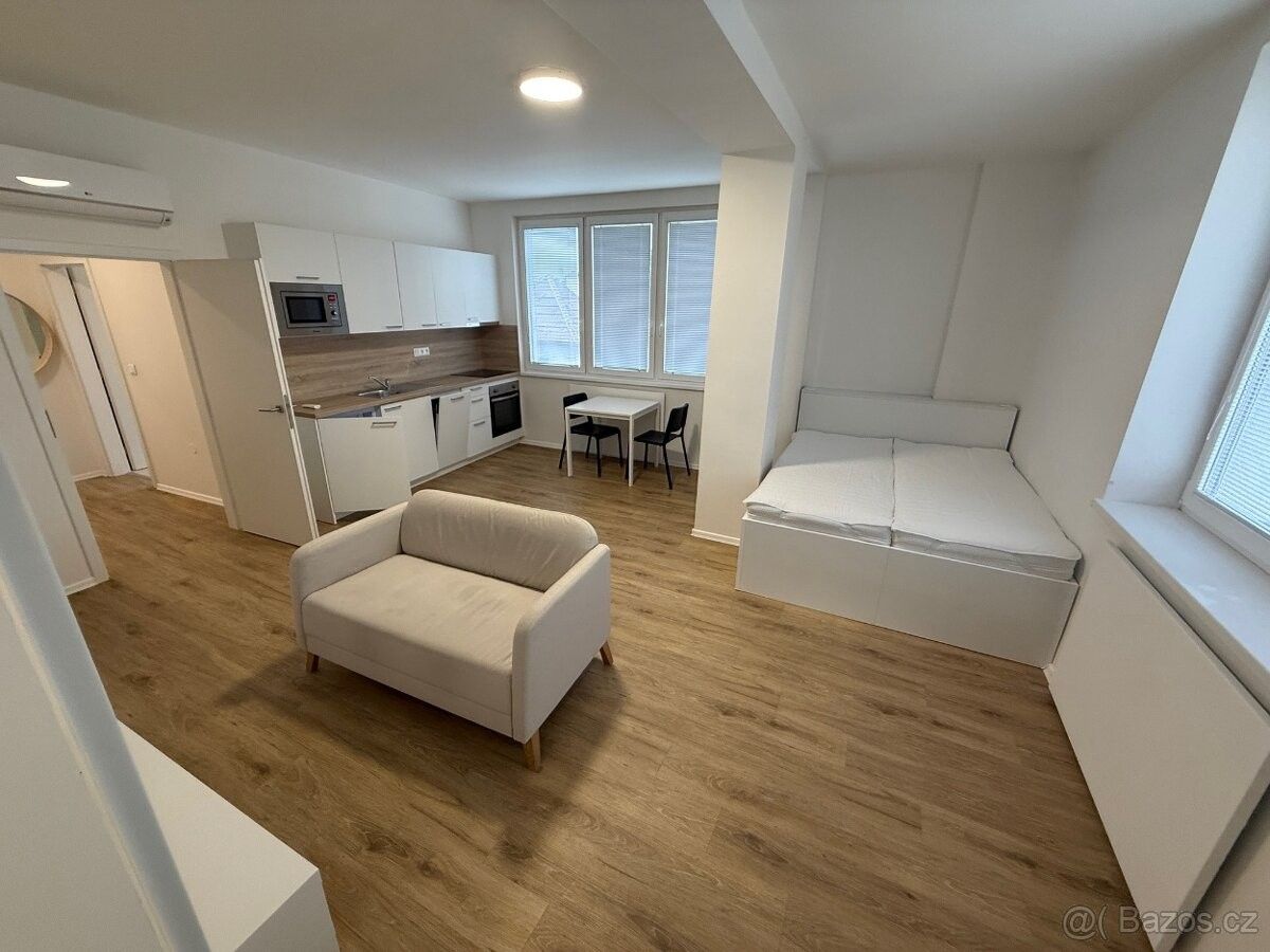 Byty, Vyškov, 682 01