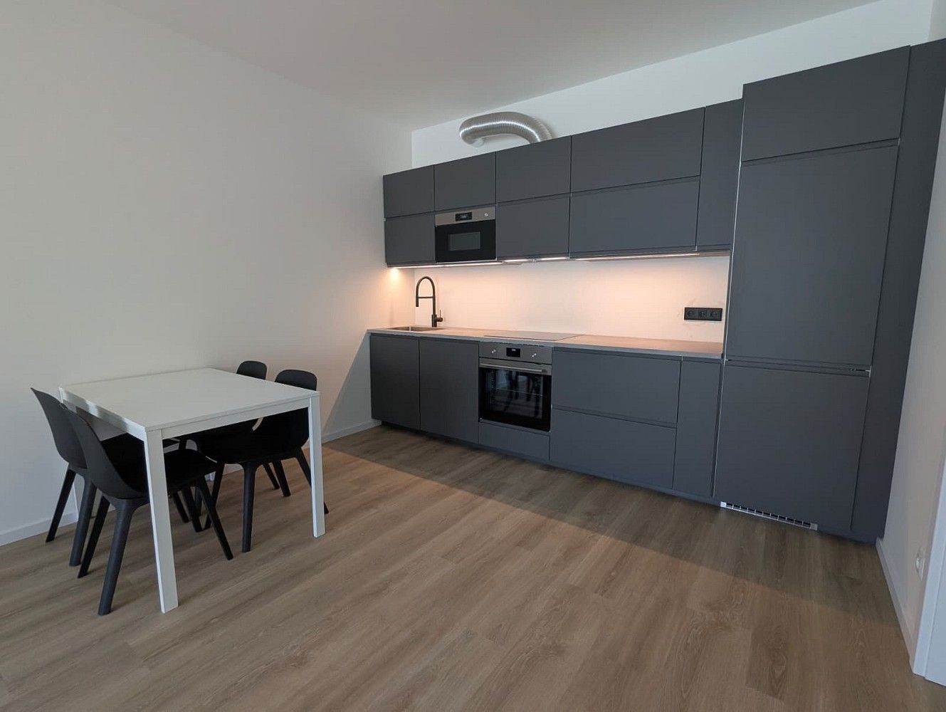 2+kk, Praha, 53 m² - 2