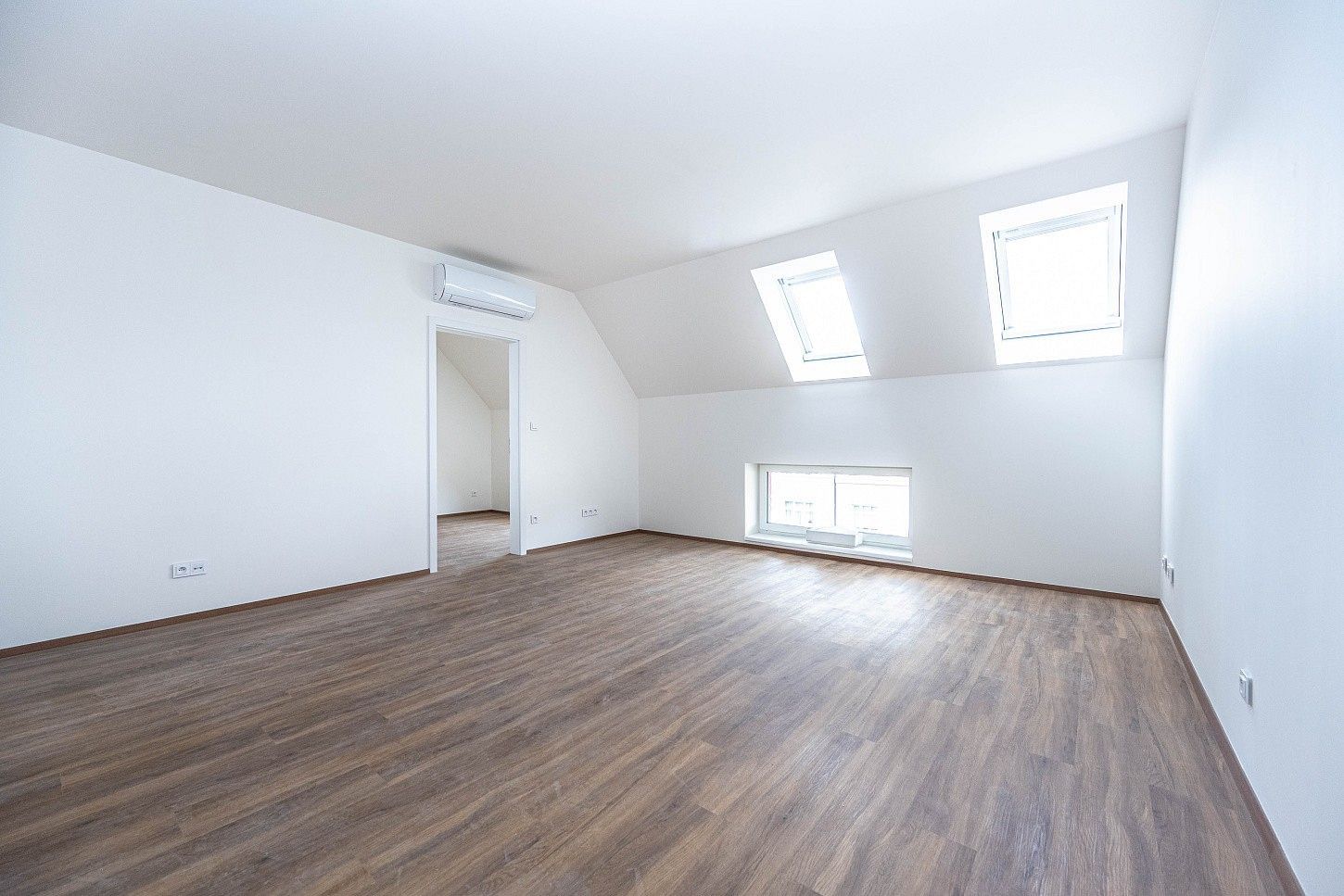Byt 3+kk · 63 m² · Praha - Holešovice, okres Praha 7, Hlavní město Praha - 3