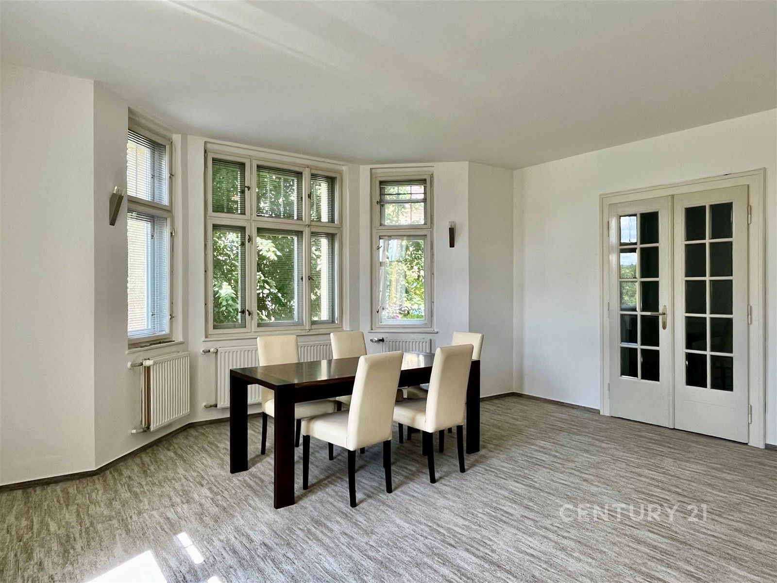 Pronájem byt 3+1 - Husova, Liberec, 95 m²